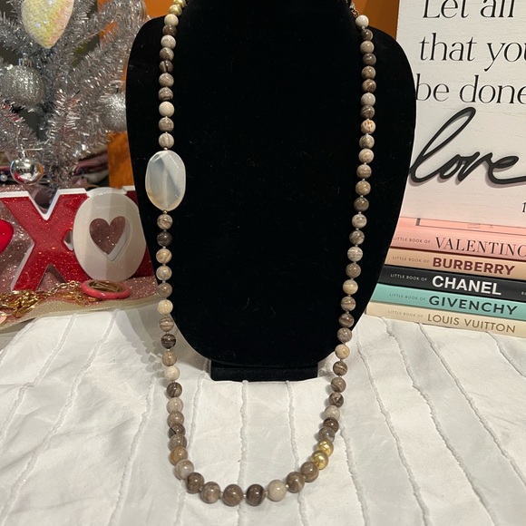 EUC vintage stone and mixed metals long necklace. Gray, silver and ivory. - Picture 3 of 3